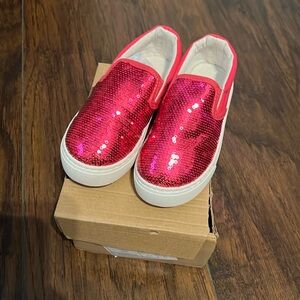 Toddler pink sneakers